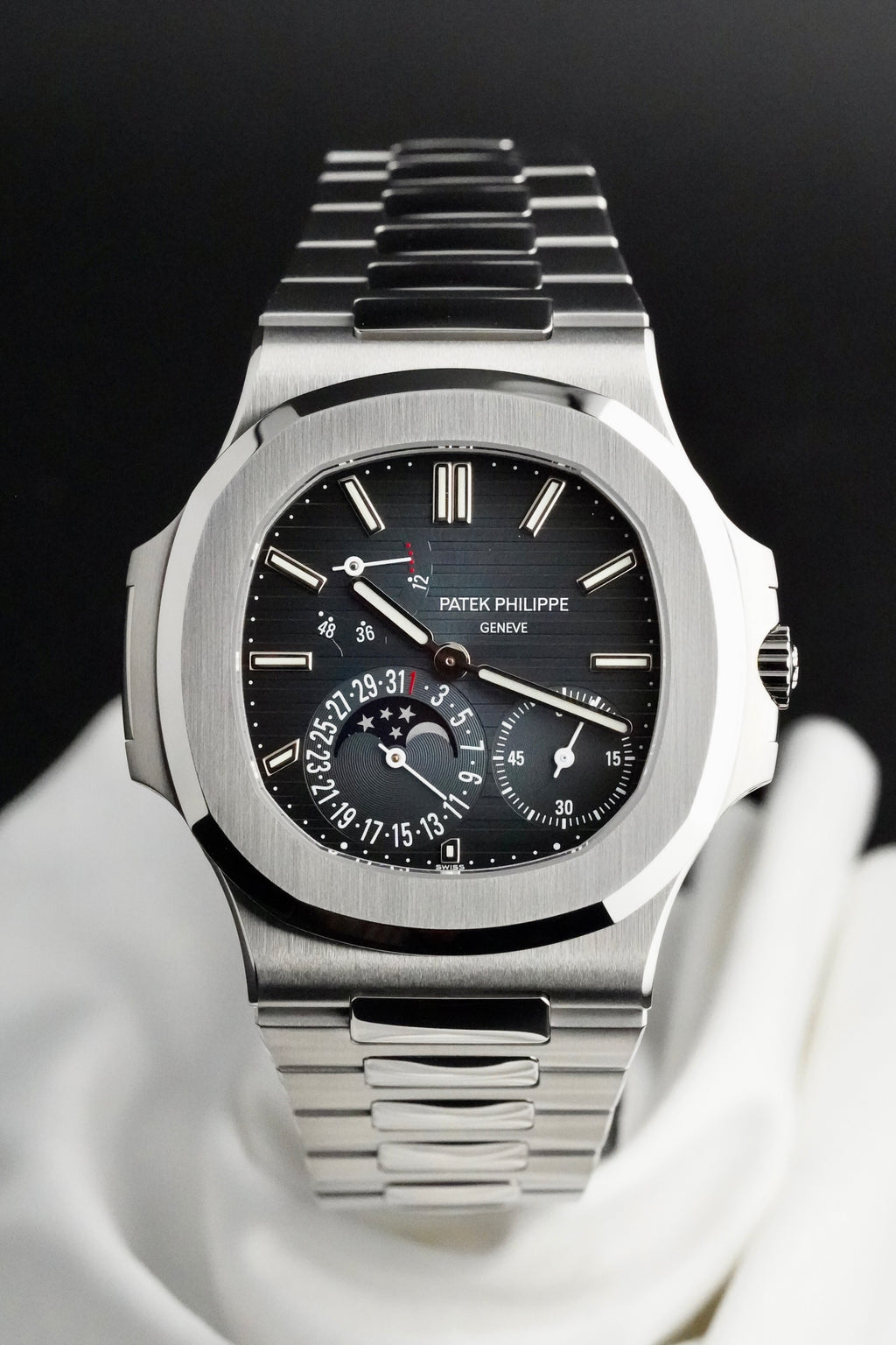 Patek Philippe Nautilus Moonphase 5712/1A-001