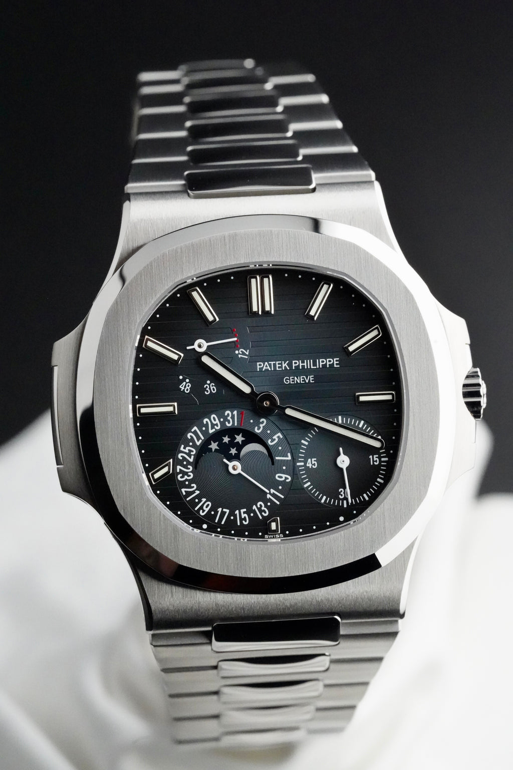Patek Philippe Nautilus Moonphase 5712/1A-001