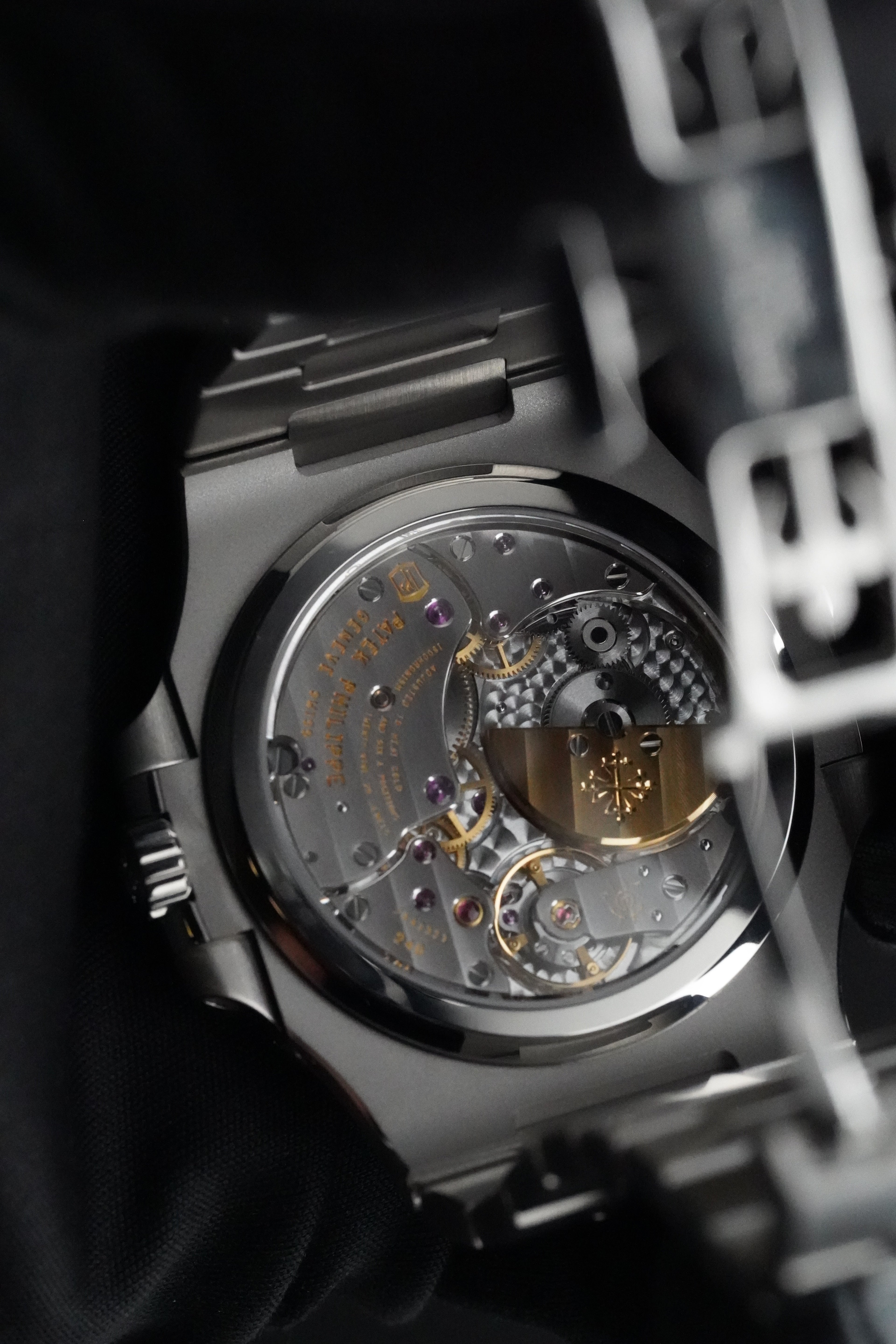Patek Philippe Nautilus Moonphase 5712/1A-001